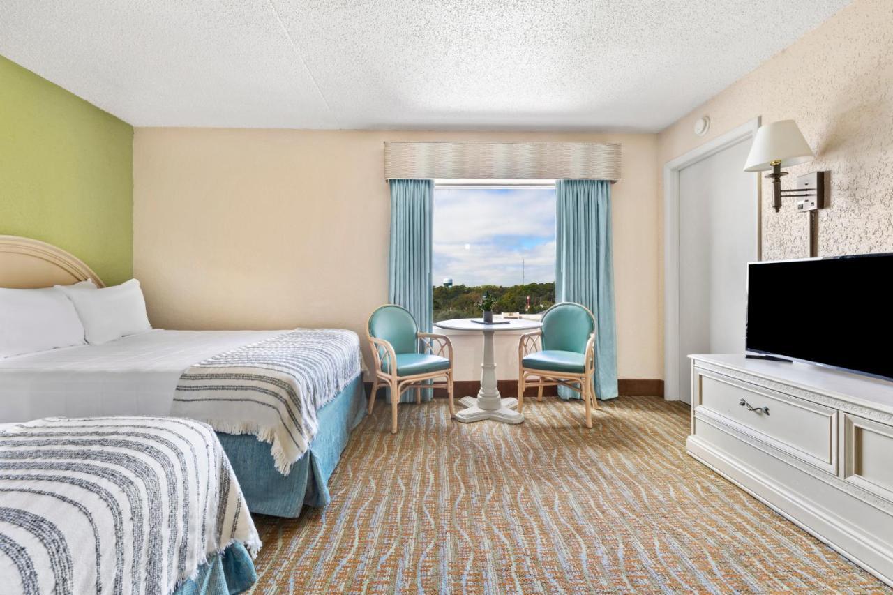 Sandcastle Oceanfront Resort At The Pavilion Myrtle Beach Eksteriør billede