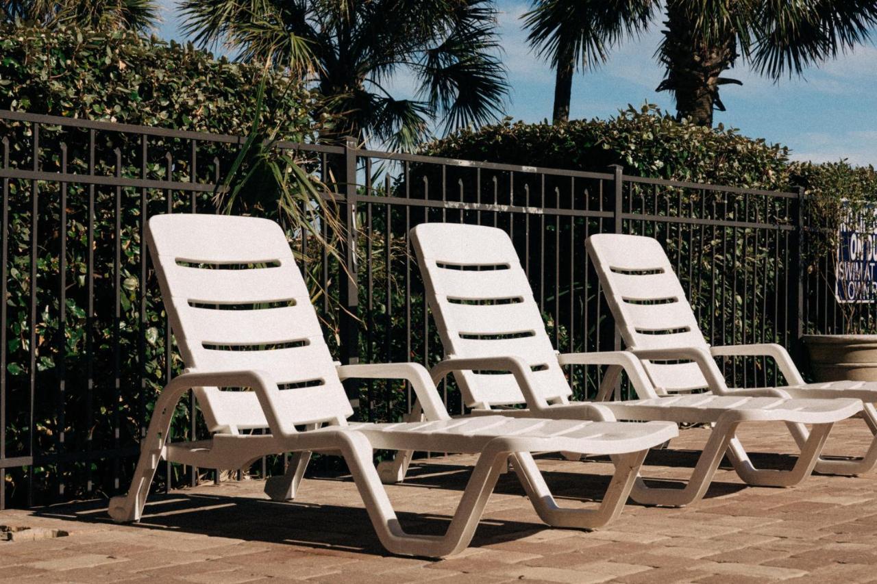 Sandcastle Oceanfront Resort At The Pavilion Myrtle Beach Eksteriør billede